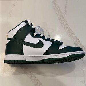 Nike Green and White High-Top Sneakers